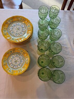 Le Cadeaux Madrid Melamine 8 Dinner, 8 salad Plates, 12 Green Goblets orig $385